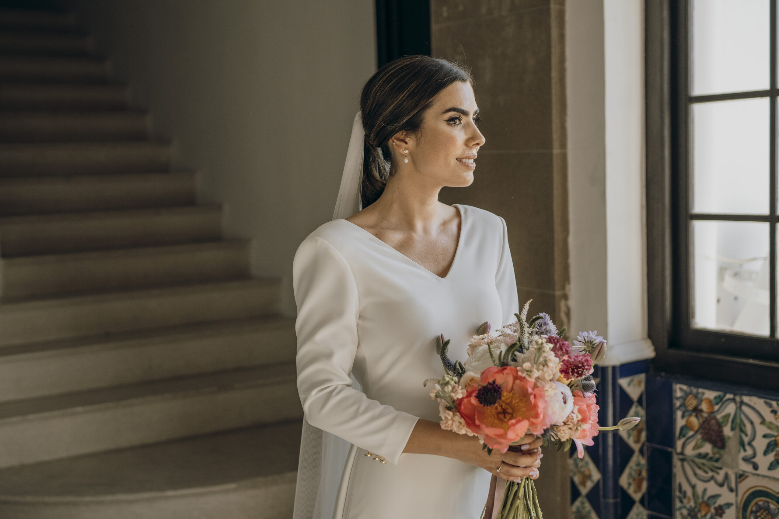 Marta luciendo su bridal look antes de salir de casa