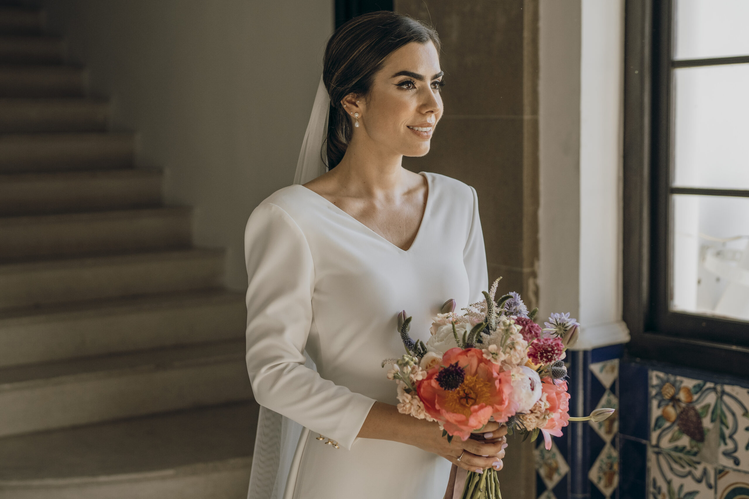 Marta luciendo su bridal look antes de salir de casa